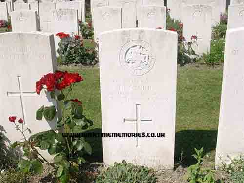 <p>Headstone at Poelcapelle British Cemetry